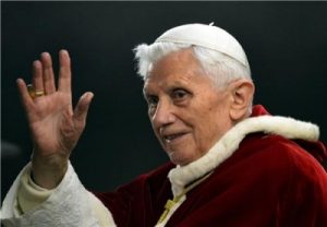 benedetto_xvi_2_20130211_17610540032